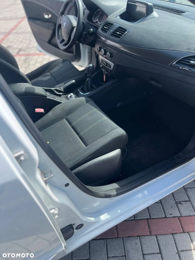 Renault Megane dCi 95 FAP Paris - 7