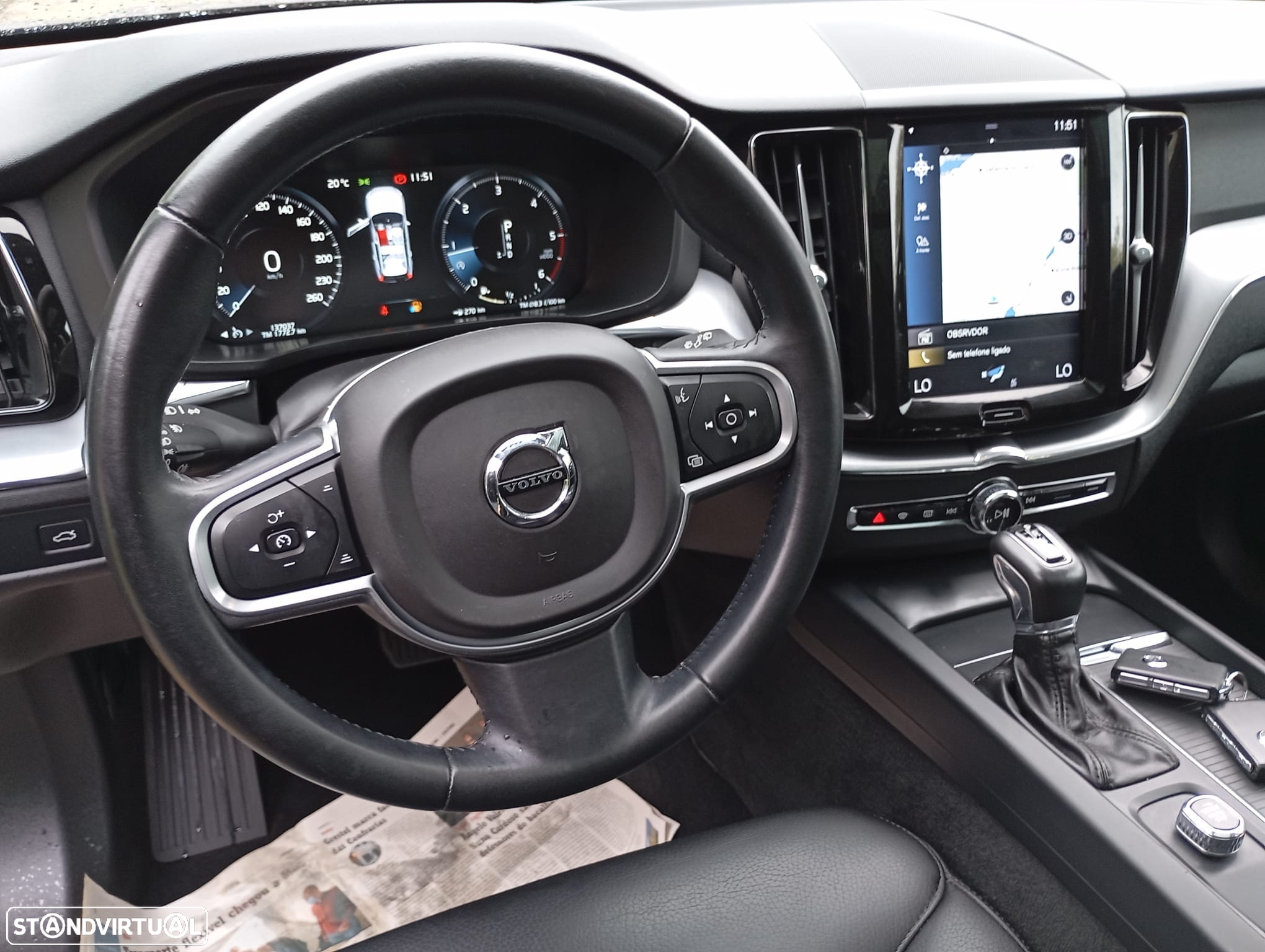 Volvo XC 60 2.0 D4 Momentum AWD Geartronic - 22