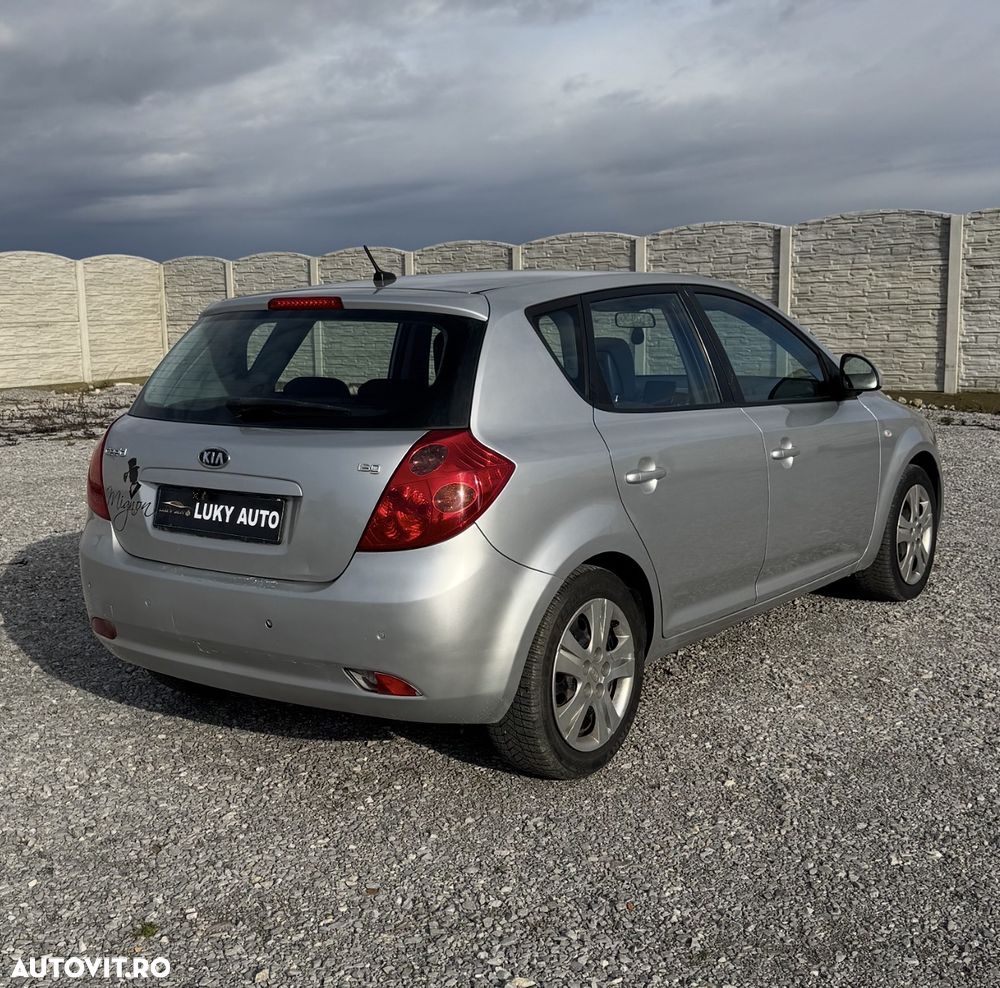 Kia Ceed - 3