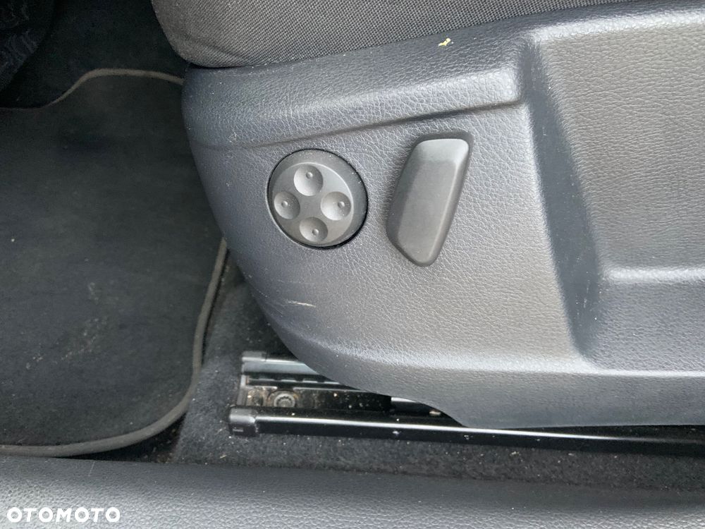 Volkswagen Sharan - 20