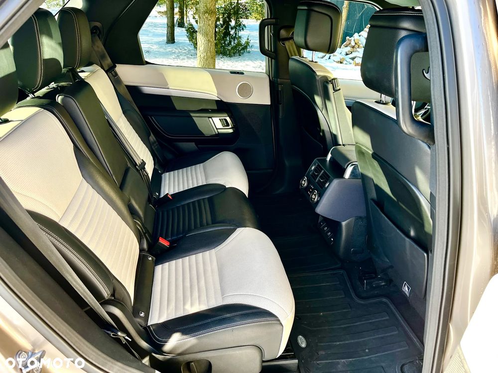 Land Rover Discovery 2.0 P300 R-Dynamic SE - 15