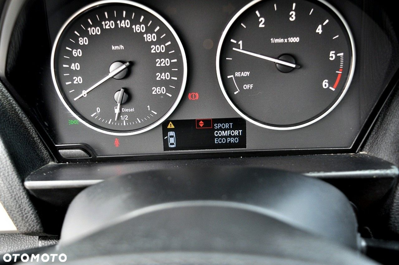 BMW Seria 1 118d DPF - 17