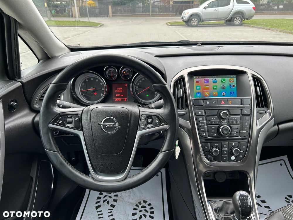 Opel Astra 1.6 Turbo Cosmo - 7