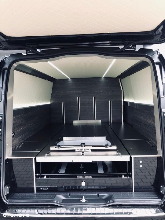 Zabudowa funeralna karawan pogrzebowy Vito - 9