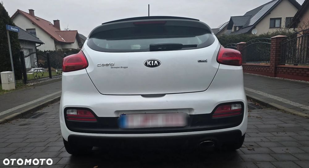 Kia ProCeed 1.4 CRDI M - 8