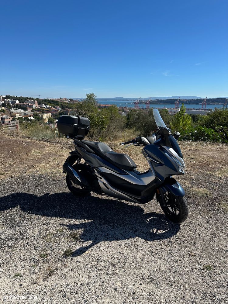 Honda Forza 300 - 1