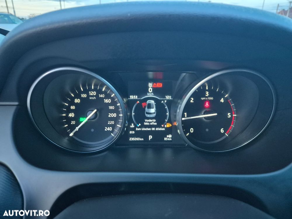 Land Rover Discovery 2.0 L TD4 HSE Luxury - 13