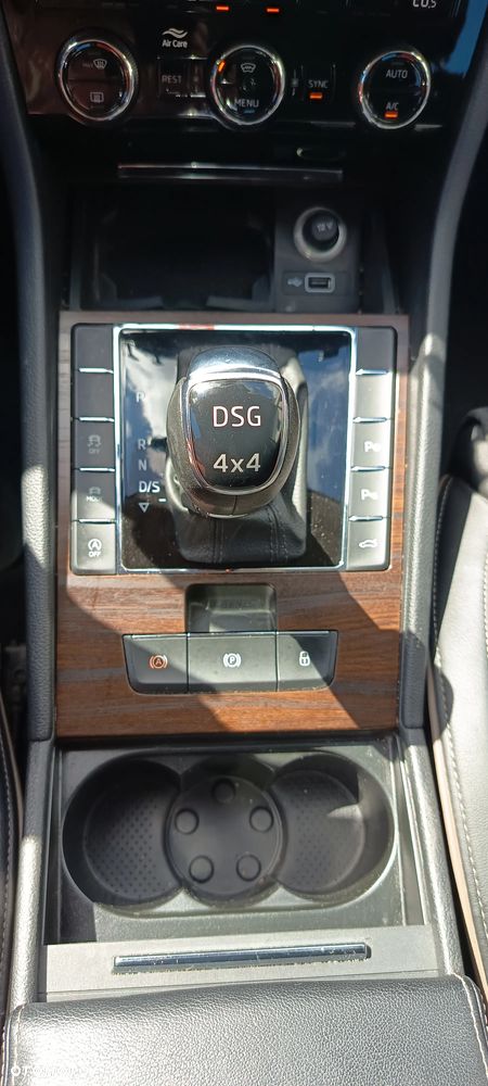 Skoda Superb 2.0 TSI 4x4 Scout DSG - 39