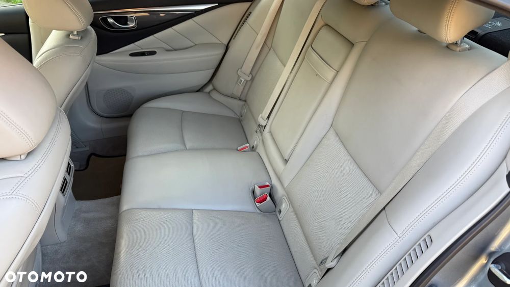 Infiniti Q50 - 20