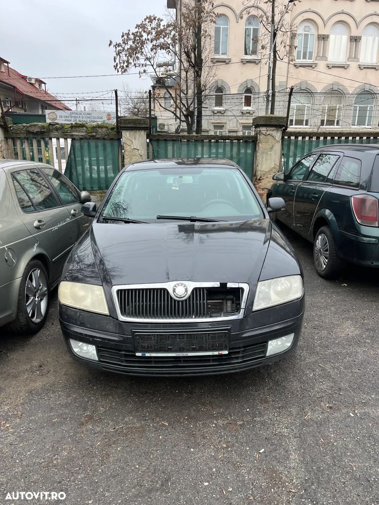 Dezmembrez Skoda Octavia 2 2006 1,6 benzina negru - 1