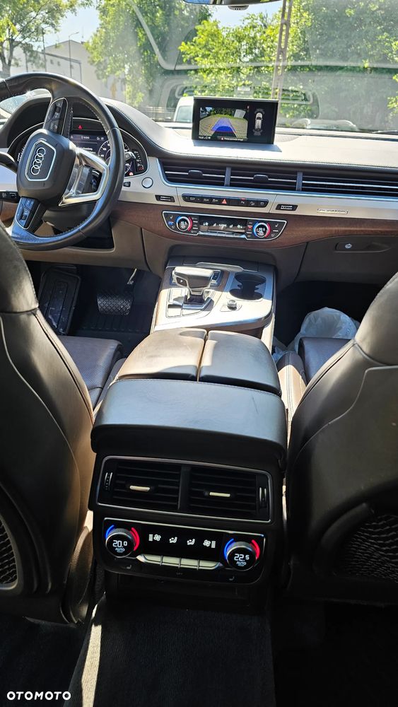 Audi Q7 - 7