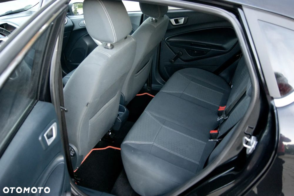 Ford Fiesta - 26