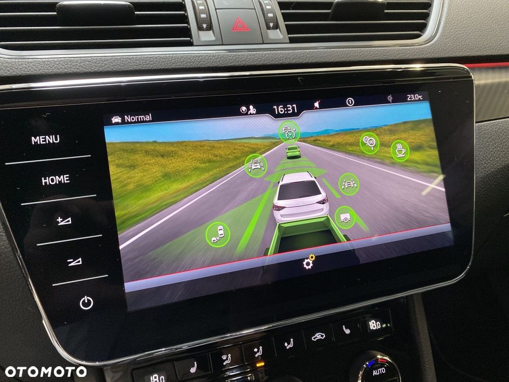 Skoda Superb 2.0 TDI SCR 4x4 Sportline DSG - 26