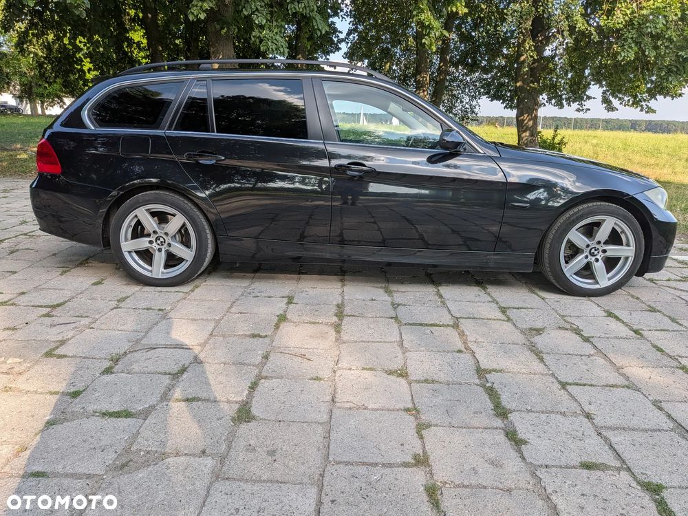 BMW Seria 3 325i - 15