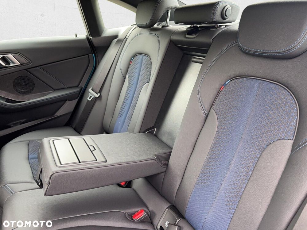 BMW Seria 2 218i M Sport sport - 23
