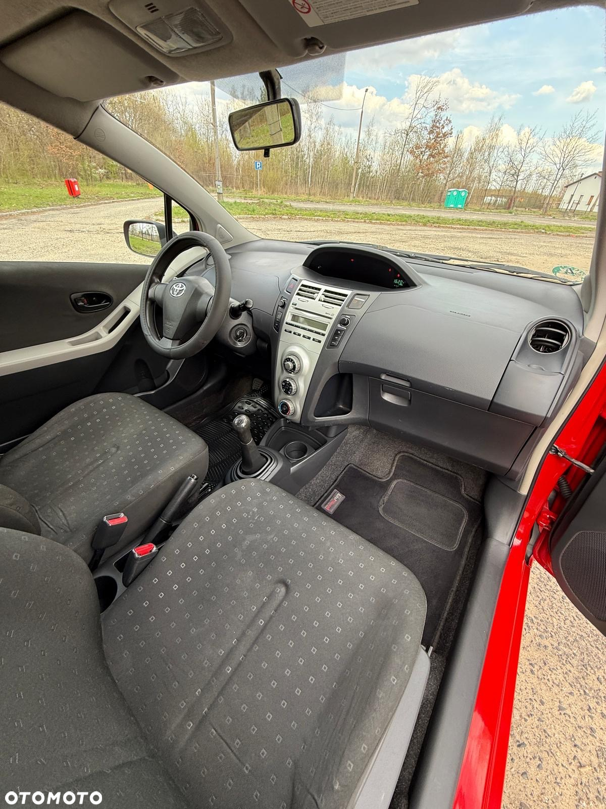 Toyota Yaris 1.0 Luna Start - 19