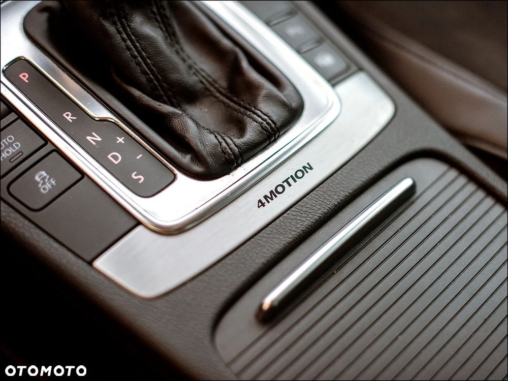 Volkswagen Passat - 28