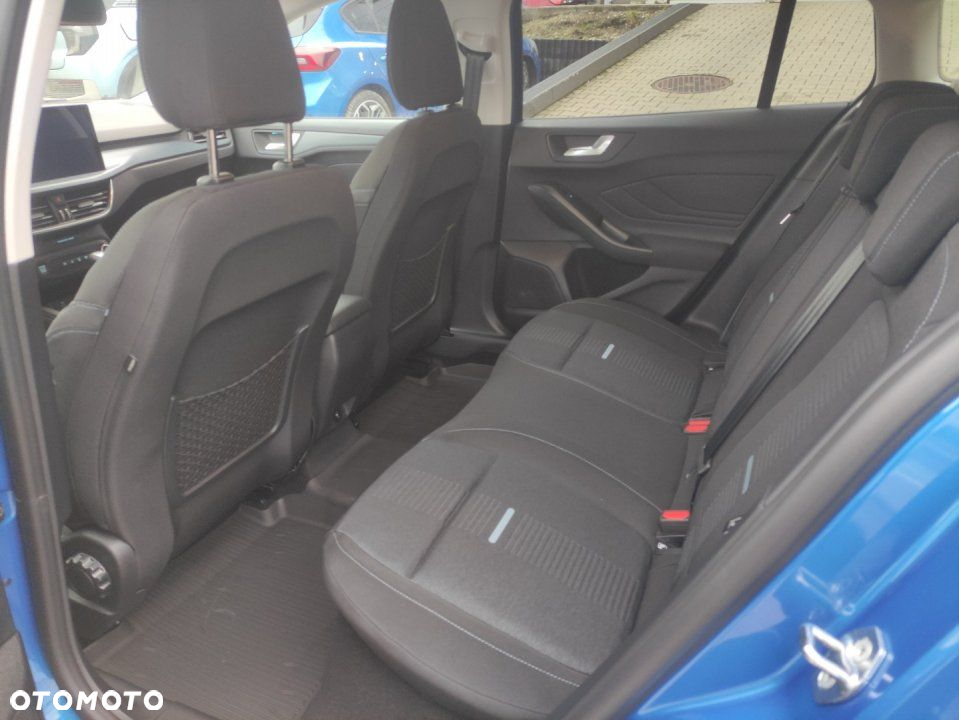 Ford Focus - 12