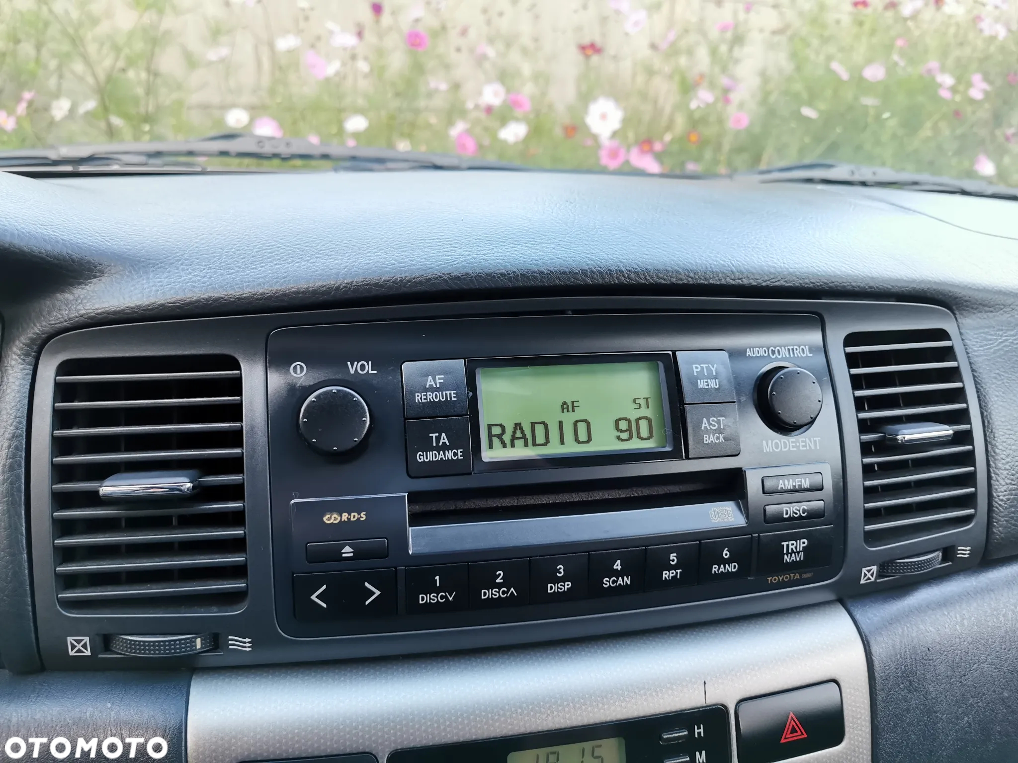 Toyota Corolla 1.6 VVT-i Sol - 26