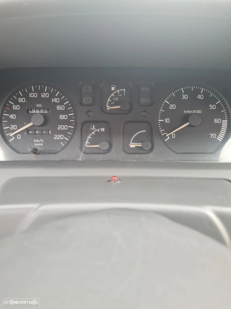 Renault Clio 1.2 Oasis - 9