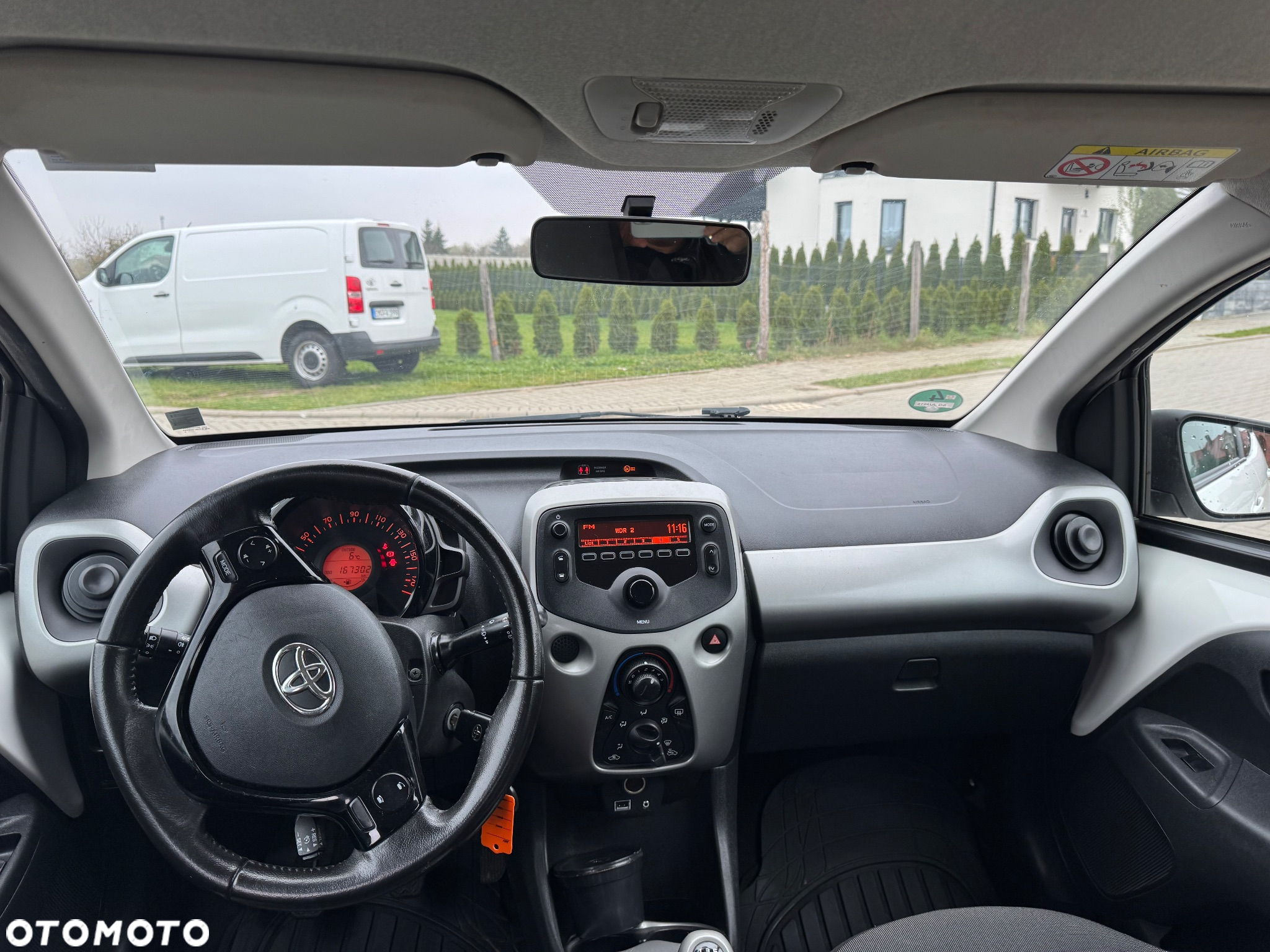 Toyota Aygo x-play - 14