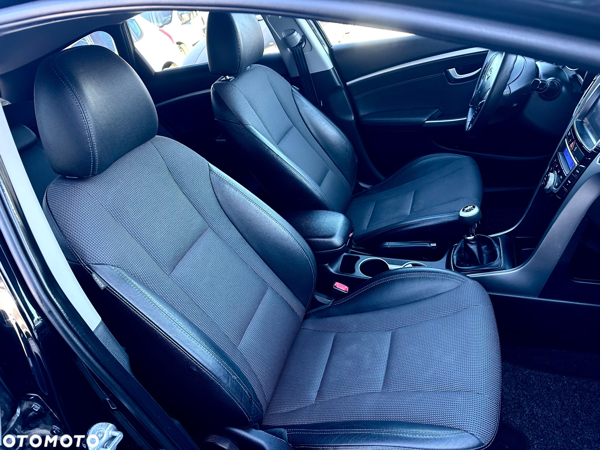 Hyundai i30 Kombi 1.6 CRDI Style - 13