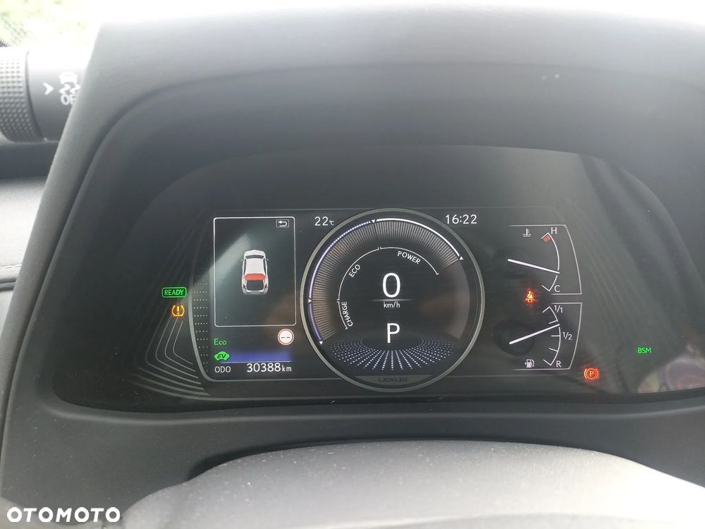 Lexus UX - 15
