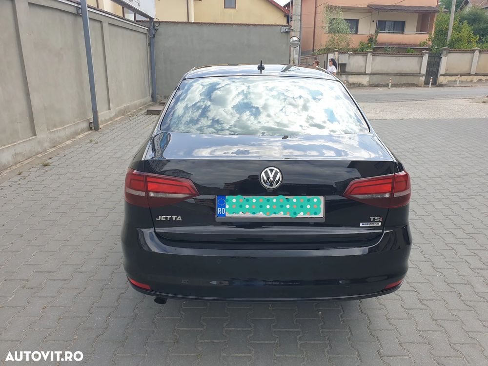 Volkswagen Jetta 1.2 TSI Comfortline - 4