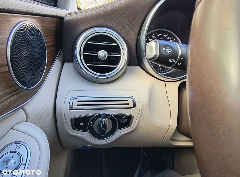 Mercedes-Benz Klasa C 220 d 9G-TRONIC Exclusive - 14