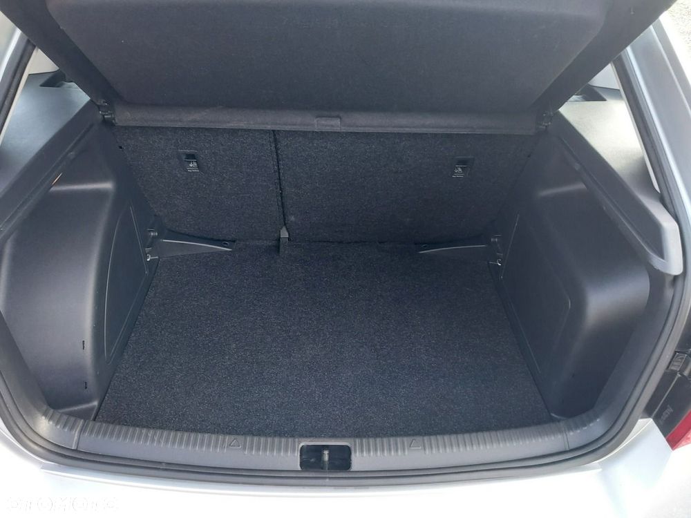 Skoda RAPID 1.2 TSI Ambition - 18