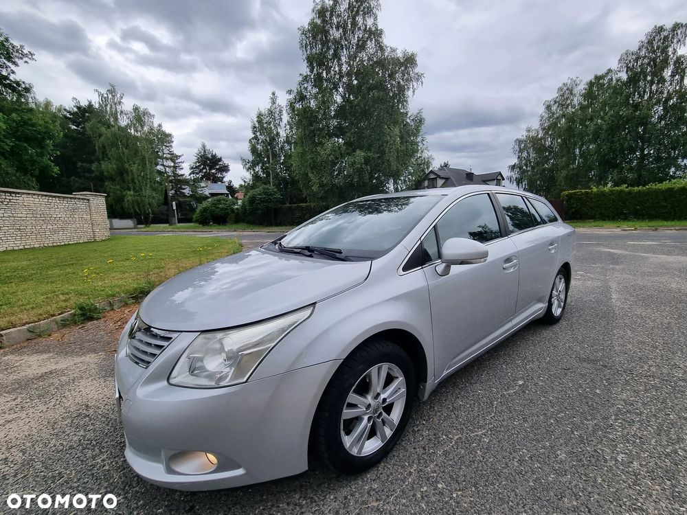 Toyota Avensis - 6