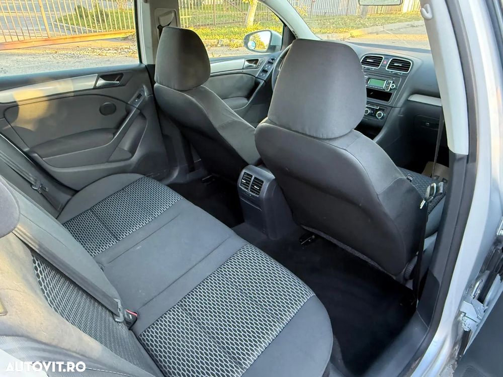 Volkswagen Golf 1.6 Comfortline - 8