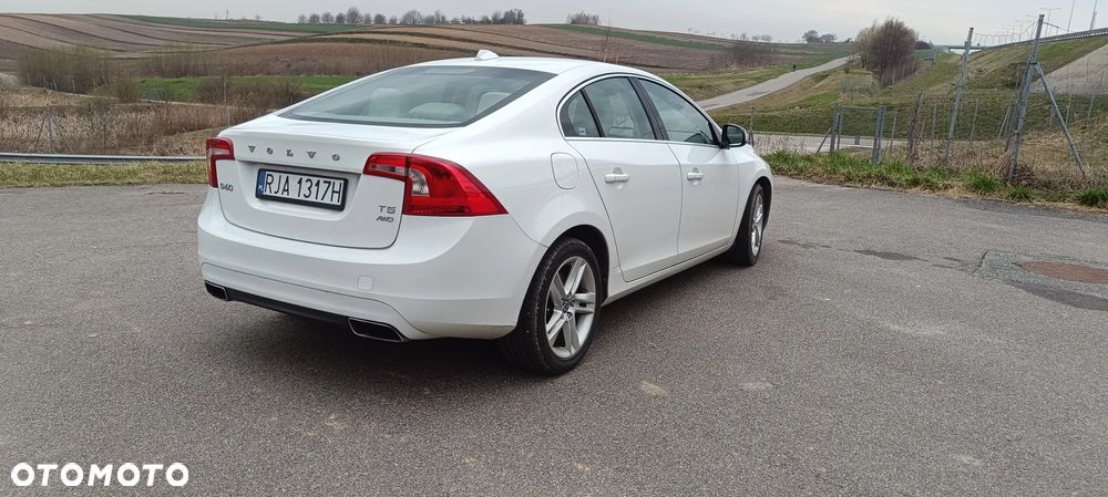 Volvo S60 2.5 T5 AWD - 5