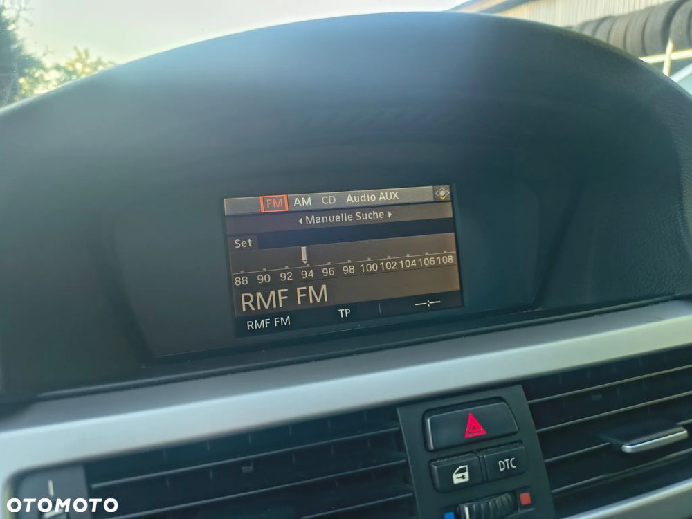 BMW Seria 3 320d Edition Sport - 29