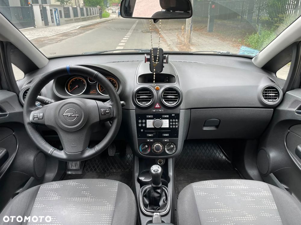 Opel Corsa 1.2 16V Enjoy - 8