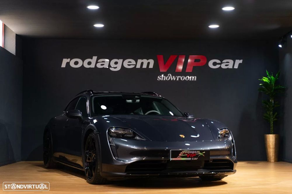 Porsche Taycan Cross Turismo