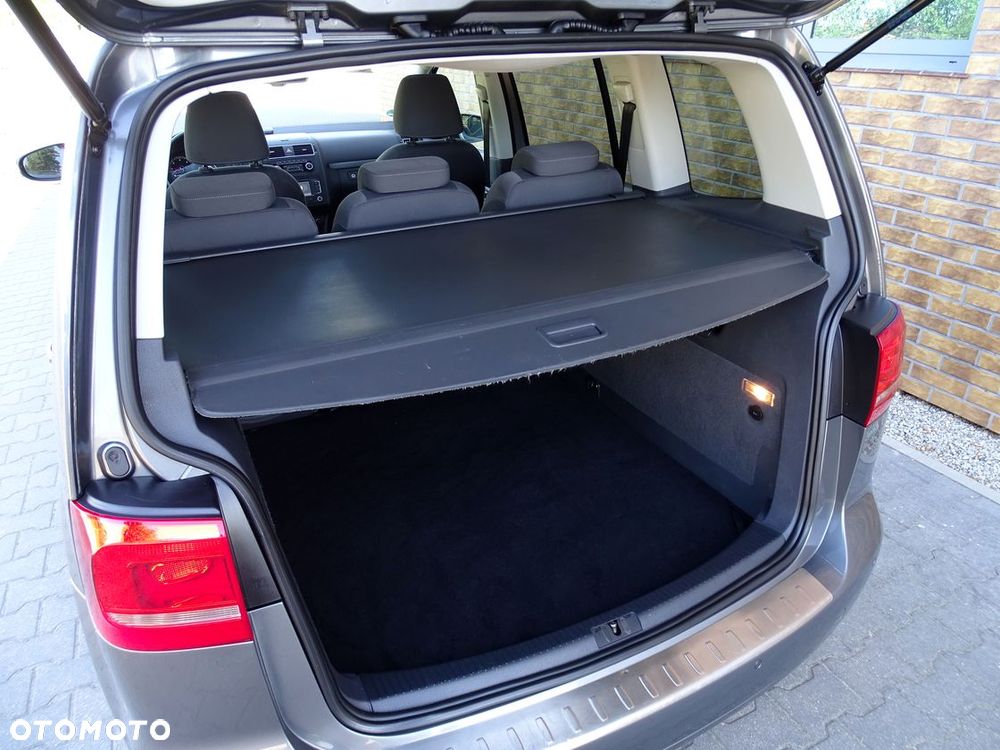 Volkswagen Touran 1.6 TDI DPF BlueMotion Technology DSG STYLE - 36