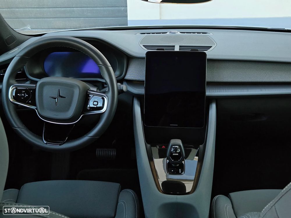 Polestar 2 2023 photo 5