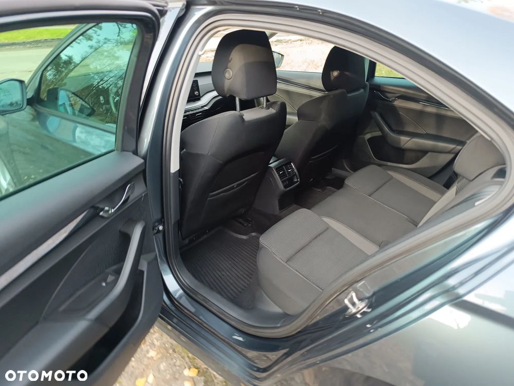 Skoda Octavia 1.5 TSI ACT Ambition - 7