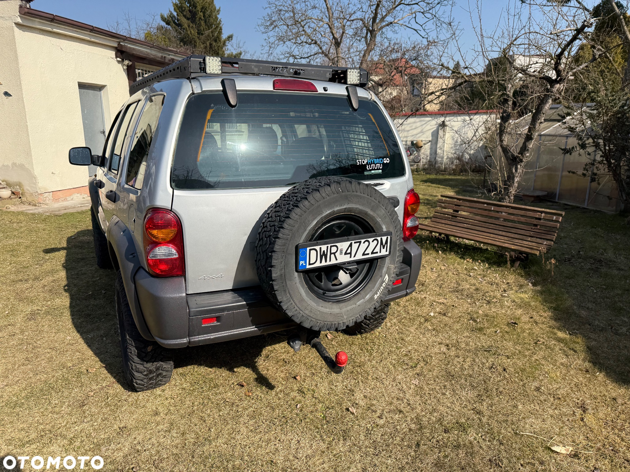 Jeep Cherokee - 4