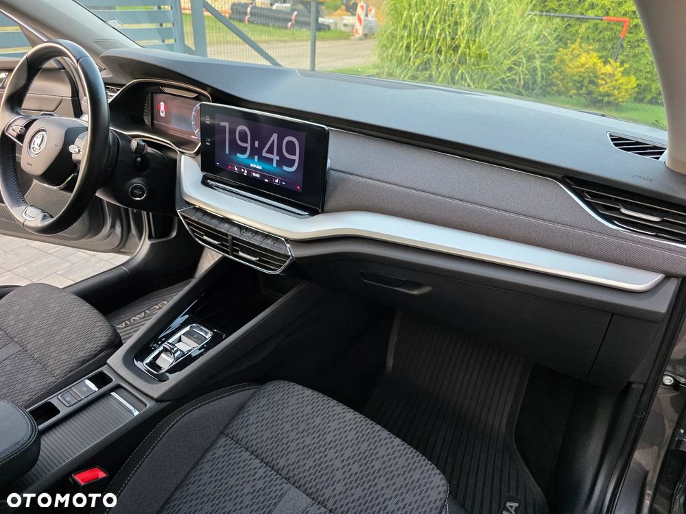 Skoda Octavia 2.0 TDI Style DSG - 13