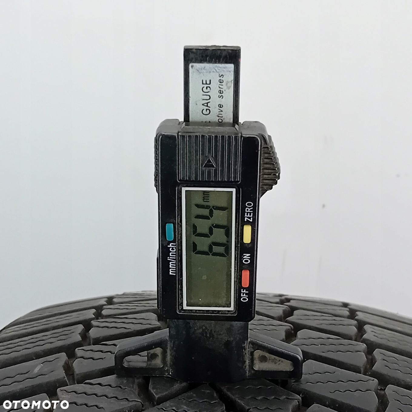 2x 225/45R17 opony zimowe Bridgestone Blizzak LM001 Evo 6mm 86534 - 4
