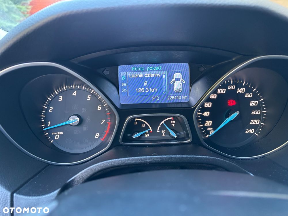 Ford Focus 1.6 Ambiente - 11