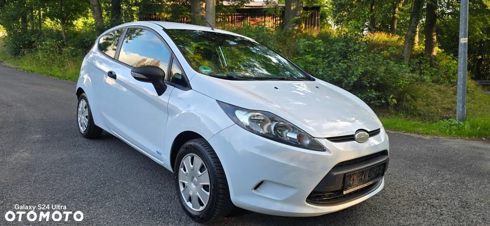 Ford Fiesta 1.25 Ambiente - 1