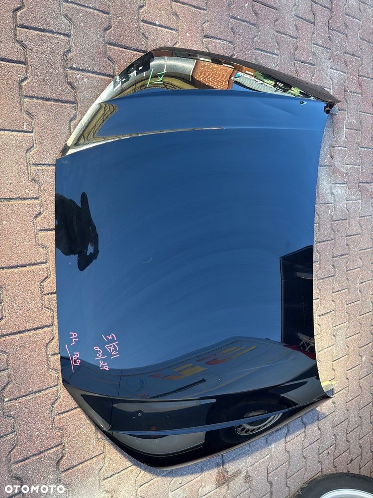 Audi A4 B9 8W0 Maska silnika - 5