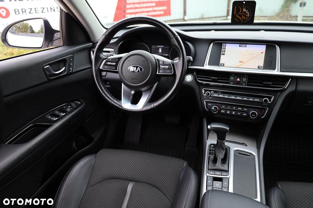 Kia Optima - 35