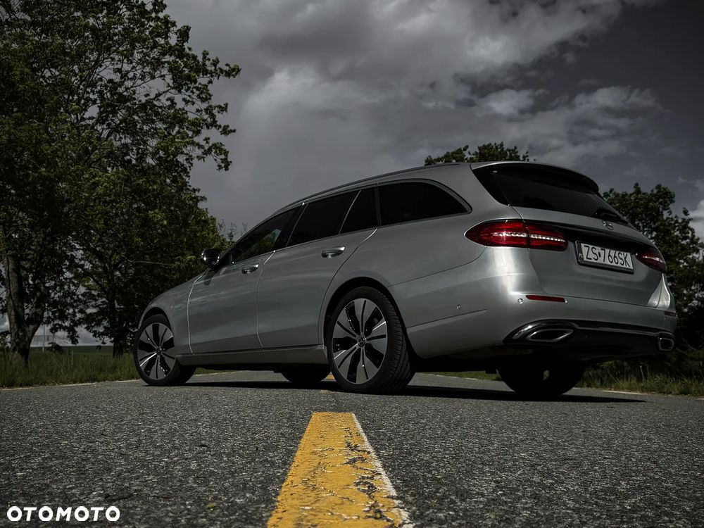 Mercedes-Benz Klasa E 220 d 9G-TRONIC - 2