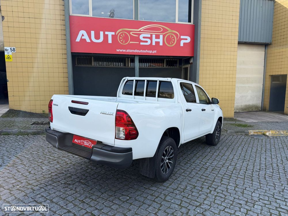 Toyota Hilux 2.4 D-4D 4WD CD CH - 16