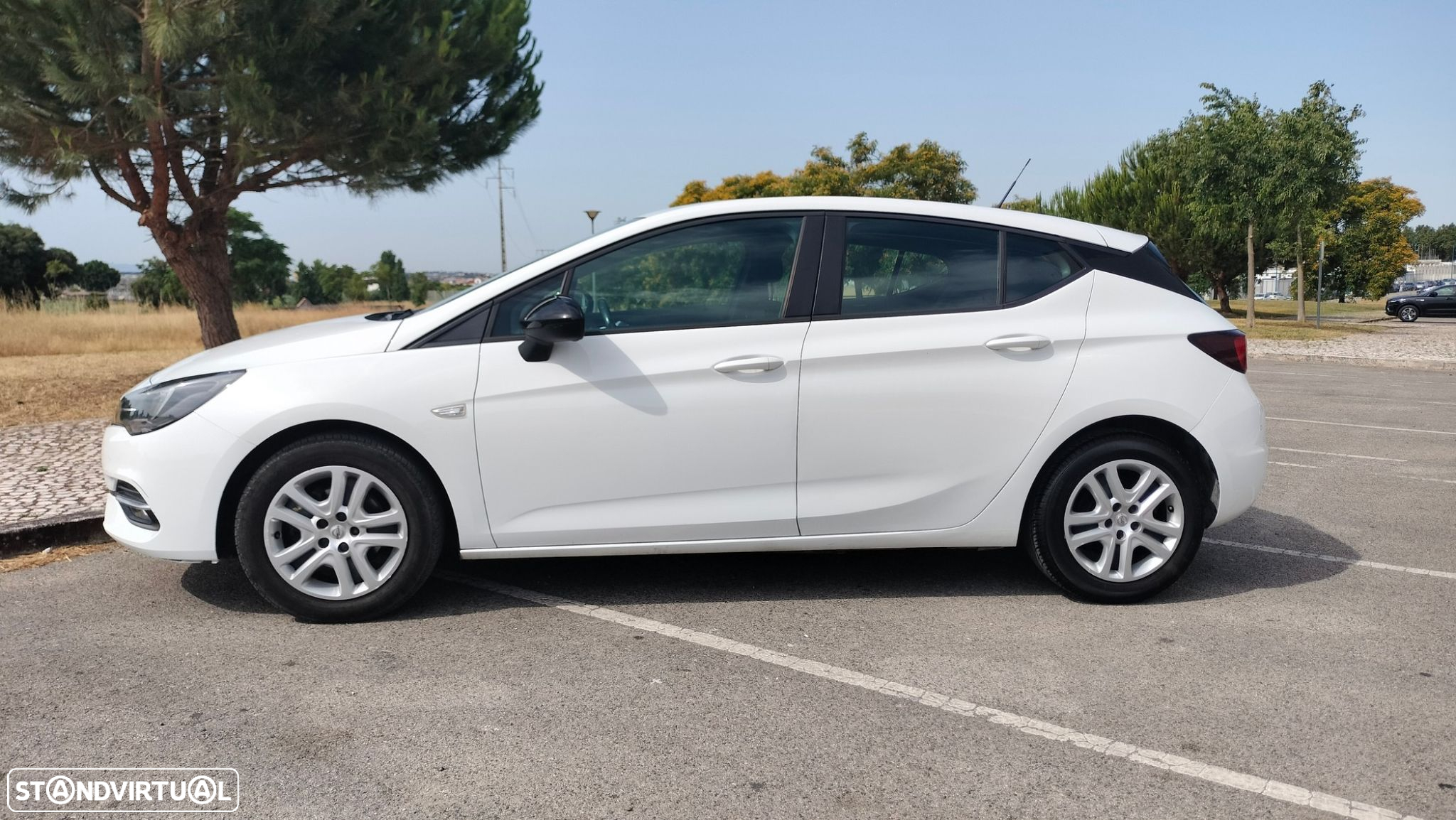 Opel Astra 1.5 D S&S Auto Business Edition - 5