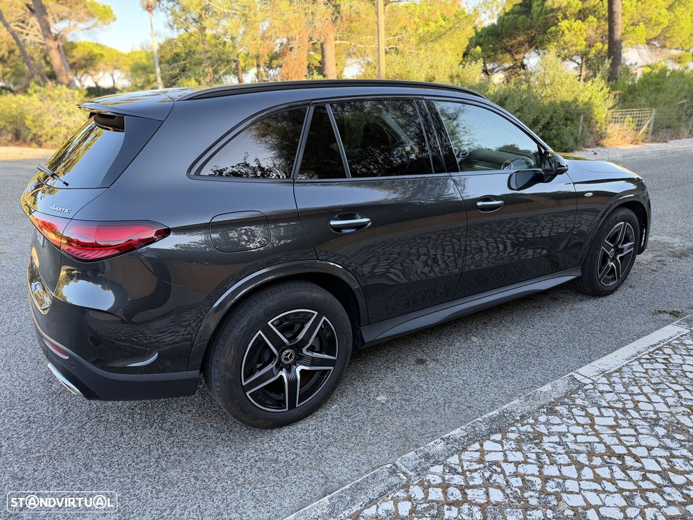 Mercedes-Benz GLC 300 de 4Matic — fotografia 4
